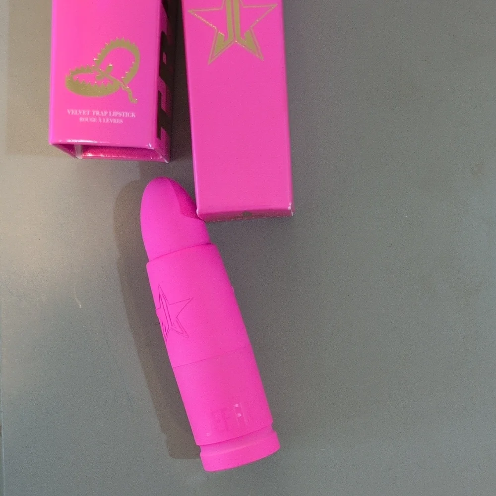 Jeffrey Star Velvet Trap Lipstick - Pink Religion NIB